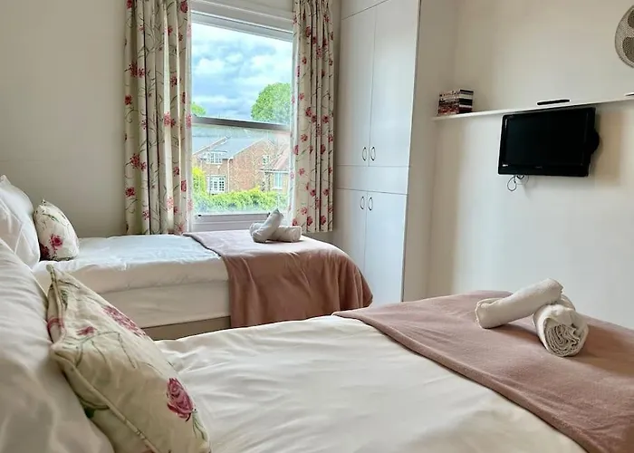 Cozy Family Flat In Twickenham