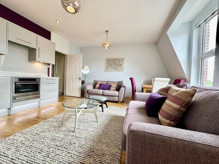 Cozy Family Flat In Twickenham