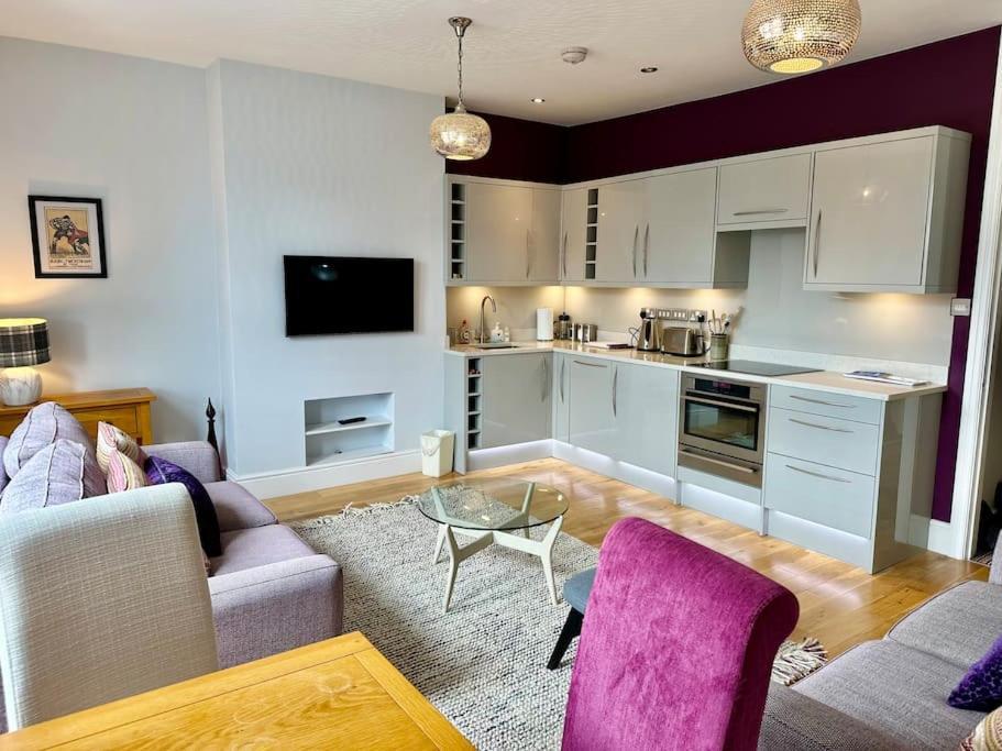 Cozy Family Flat In * Twickenham